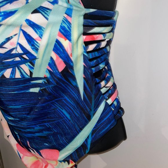 Floral One Piece Swimsuit - Picture 5 of 15